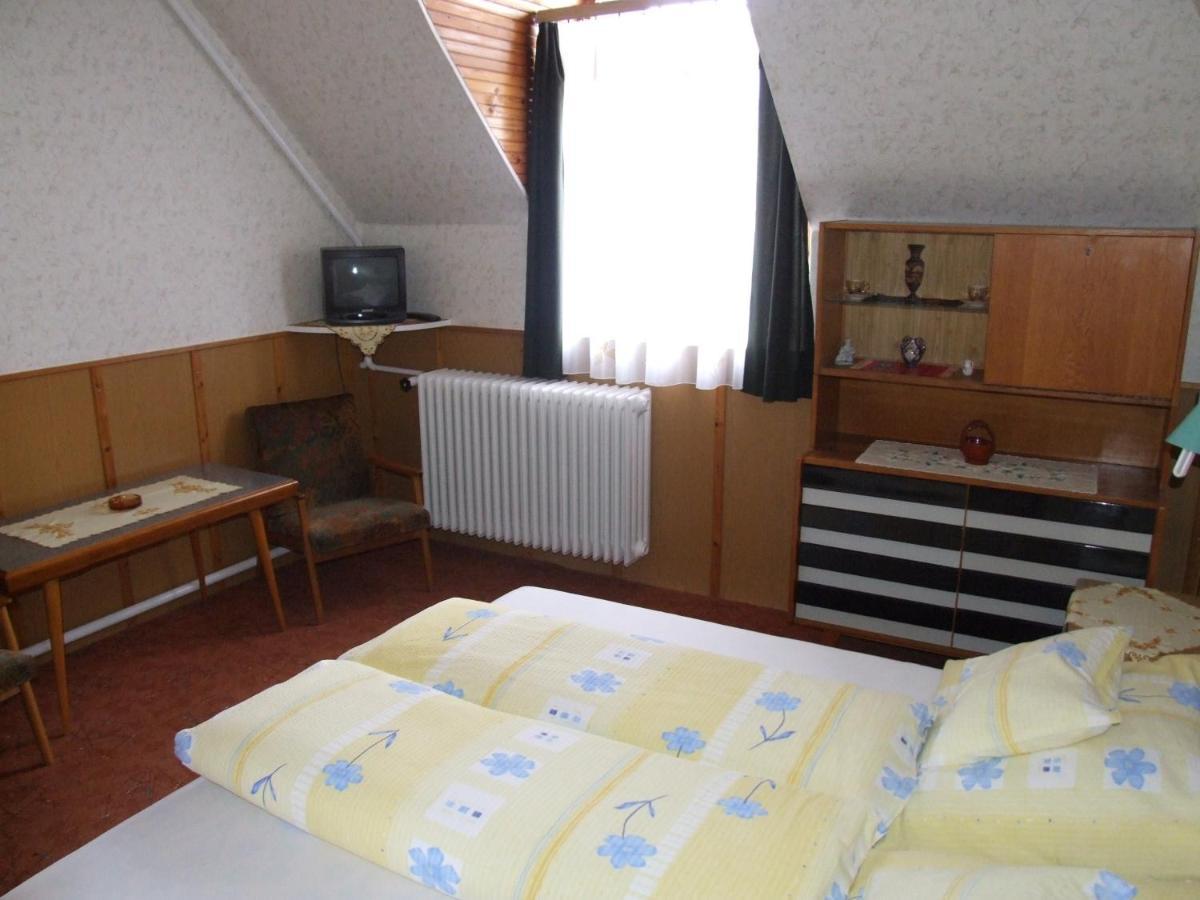Hotel Revesz Vendeghaz Harkány Pokój zdjęcie