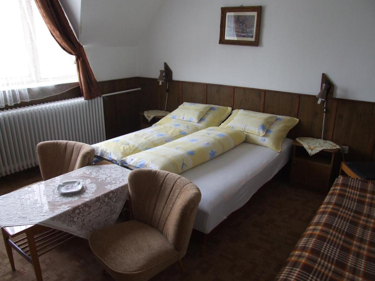 Hotel Revesz Vendeghaz Harkány Pokój zdjęcie