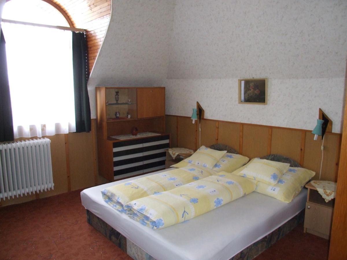 Hotel Revesz Vendeghaz Harkány Pokój zdjęcie